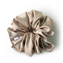 Lot de 5 scrunchies en satin pour coiffures élégantes et protection cheveux
